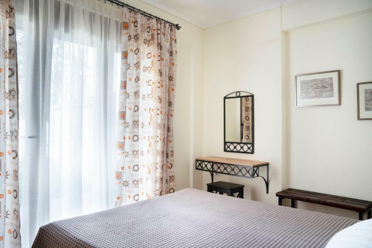 Alexandros Maisonettes
