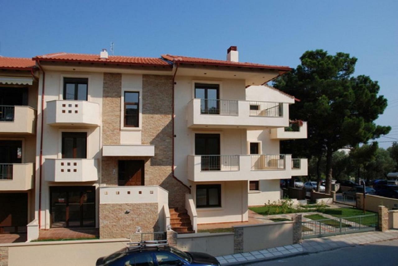 Alexandros Maisonettes Holiday home *
