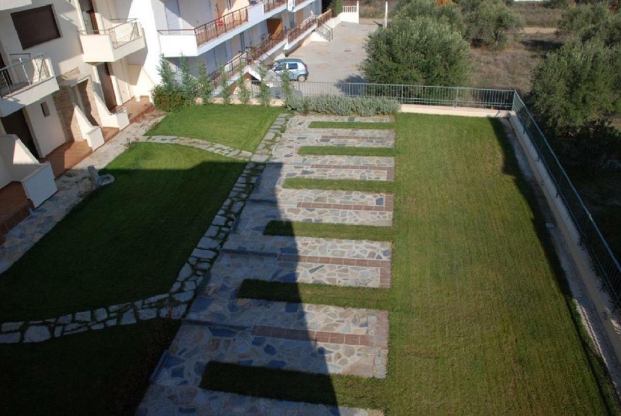 Alexandros Maisonettes