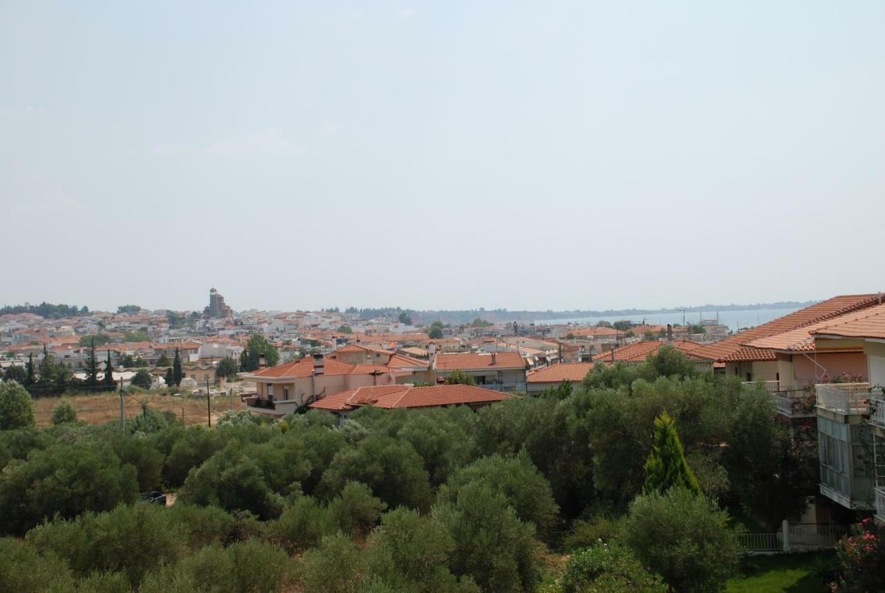 Alexandros Maisonettes *